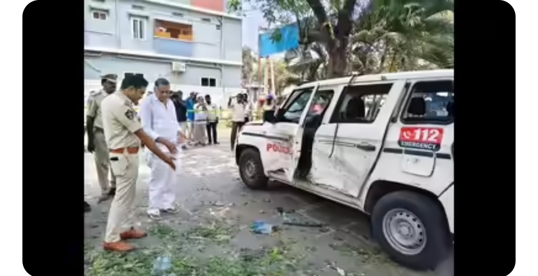 4 cops injured as police jeep carrying seized crackers bursts into flames in Krishna district