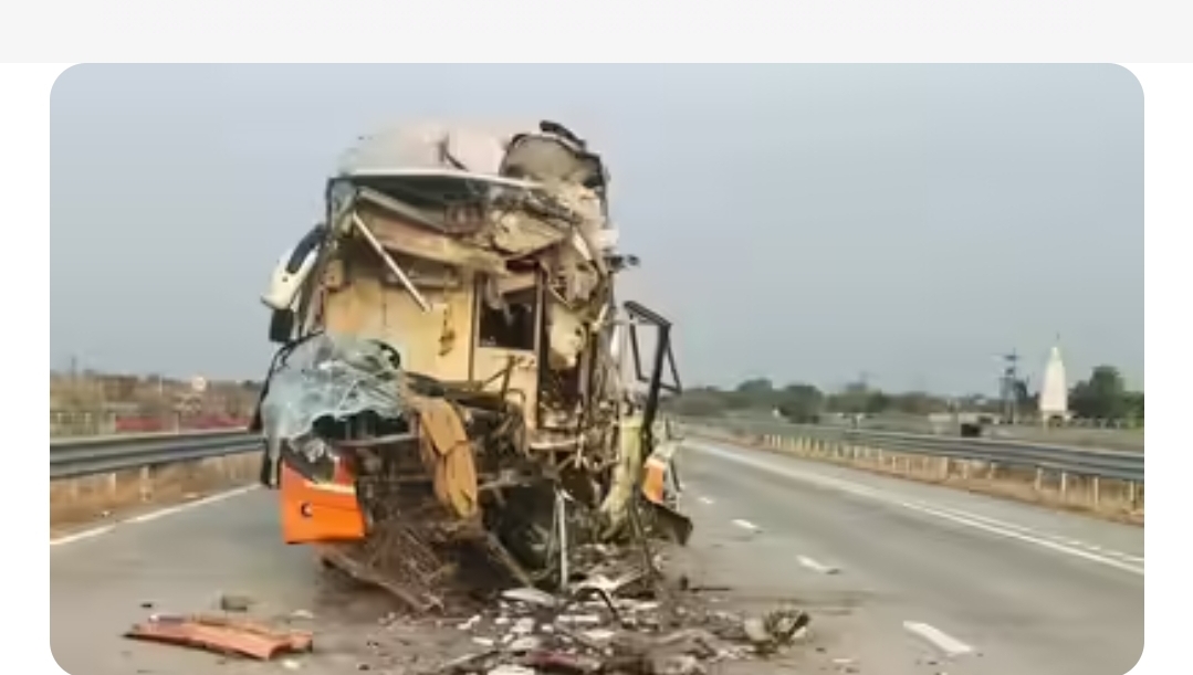 Twin accidents on Samruddhi leave one dead, at least 27 injured