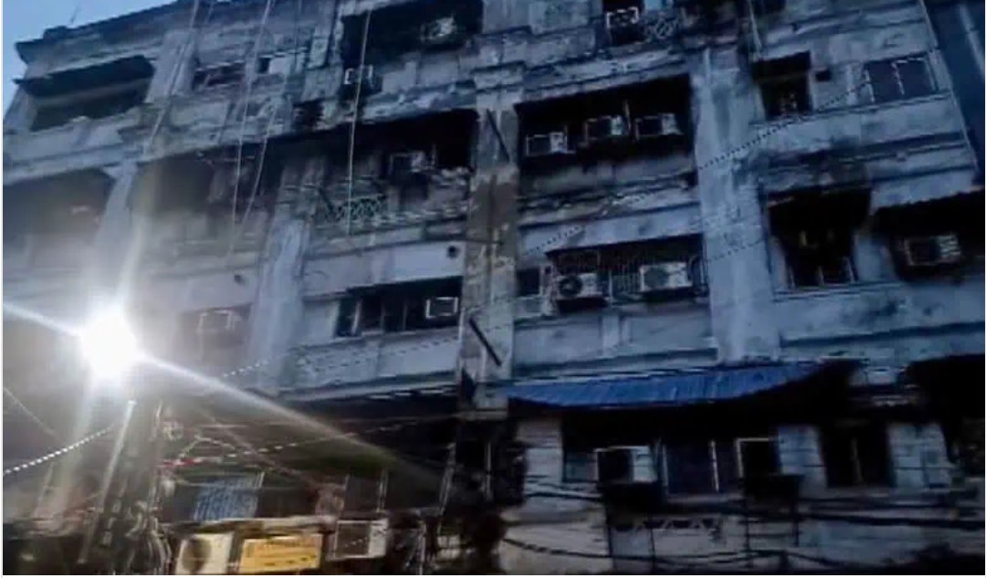 4-year-old, eight others die in Kolkata hotel fire