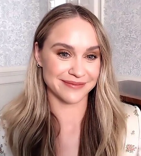 Happy Birthday to Becca Tobin