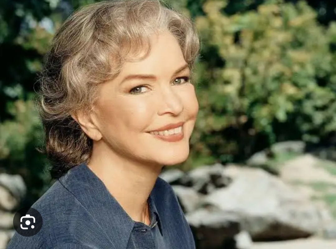 HAPPY BIRTHDAY TO ELLEN BURSTYN