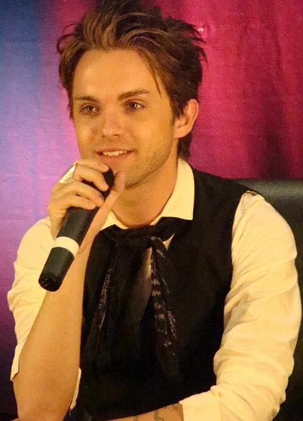 HAPPY BIRTHDAY TO THOMAS DEKKER