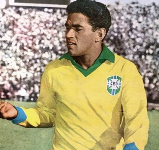 Remembering Garrincha on his death anniversary