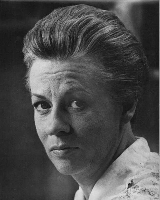 Remembering Uta Hagen on his death anniversary