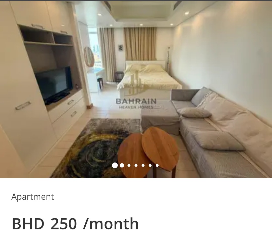 🏙️ Compact Studio – Balcony Space