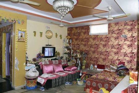 1.0 Cr ₹8,000/sqft Validate Market Price with  PropWorth 3 BHK Flat For Sale in Jasvinder Builder Site 4 Geeta Colony, New Delhi