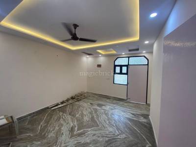 1.50 Cr ₹10,000/sqft 3 BHK Flat For Sale in Rajouri Garden, New Delhi