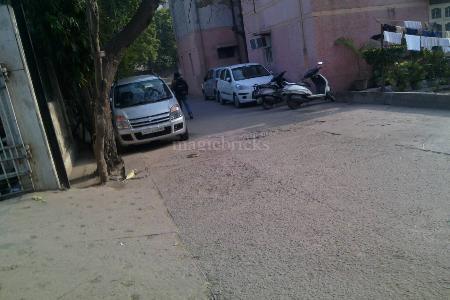 1.80 Cr ₹14,308/sqft Validate Market Price with  PropWorth 2 BHK Flat For Sale in Kanchan Apartments Geeta Colony, New Delhi