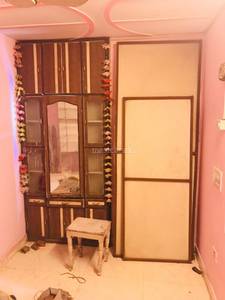 28.0 Lac ₹8,000/sqft Validate Market Price with  PropWorth 1 BHK Flat For Sale in Geeta Colony, New Delhi