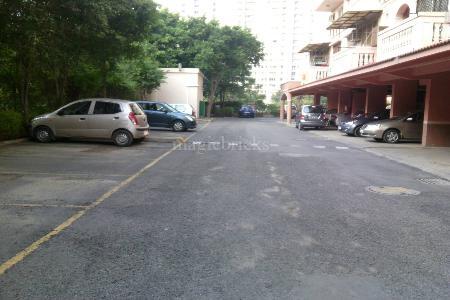 3.0 Cr ₹21,429/sqft 3 BHK Flat For Sale in DLF Carlton Estate DLF Phase 5, Gurgaon