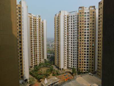 32.0 Lac ₹8,163/sqft AI Assist: Is this priced right? 1 BHK Flat For Sale in Sunteck World Palghar Naigaon East, Mumbai