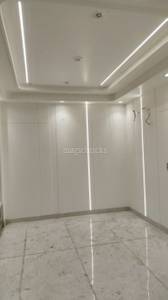 60.0 Lac ₹8,571/sqft 2 BHK Builder Floor For Sale in Mahavir Enclave, New Delhi