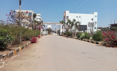 Smart City 167 Sq.Yd. Plot in Maheshwaram Hyderabad