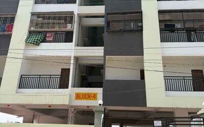 Tulasi Lakefront 2 Bedroom 1149 Sq.Ft. Apartment in Suraram Hyderabad Listing ID #10010342 ₹ 60 L